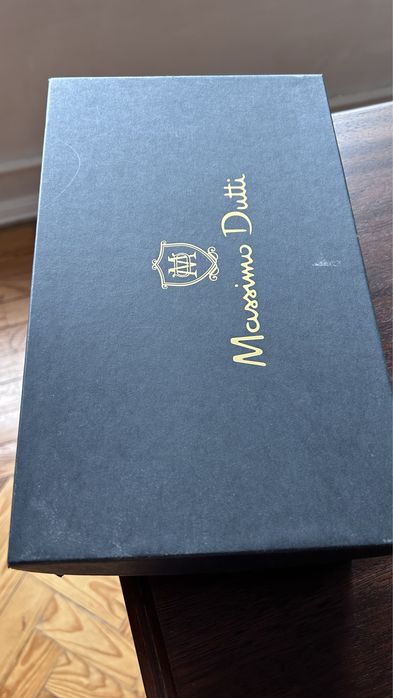 Sandálias douradas Massimo Dutti