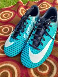 Korki buty piłkarskie NIKE 35,5 dl. 22,5 cm