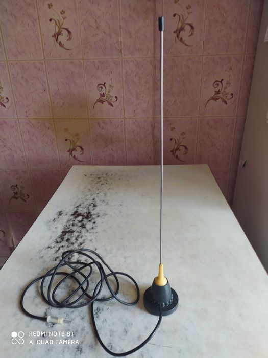 Антенна автомобильная сьемная на магните.