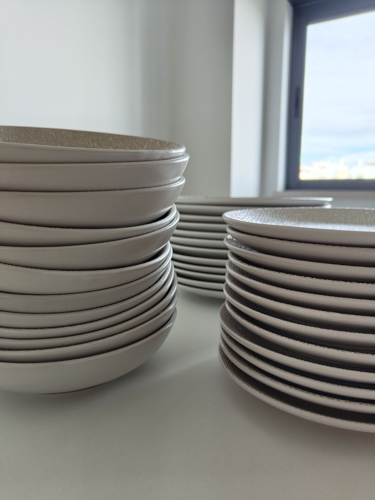 Conjunto 36 pratos de refeição