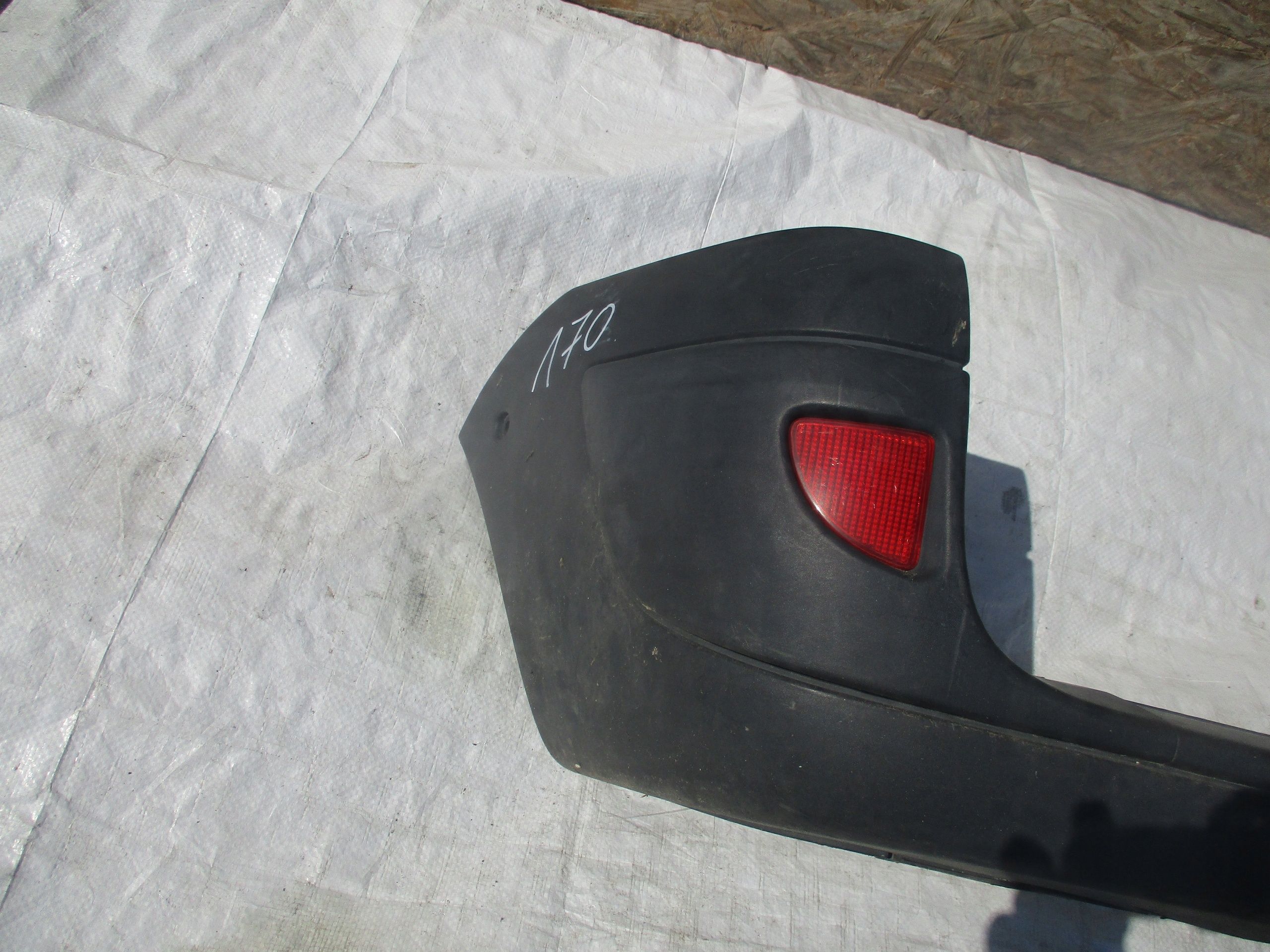 Zderzak Tylni tył Renault Kangoo 1 i 01-05