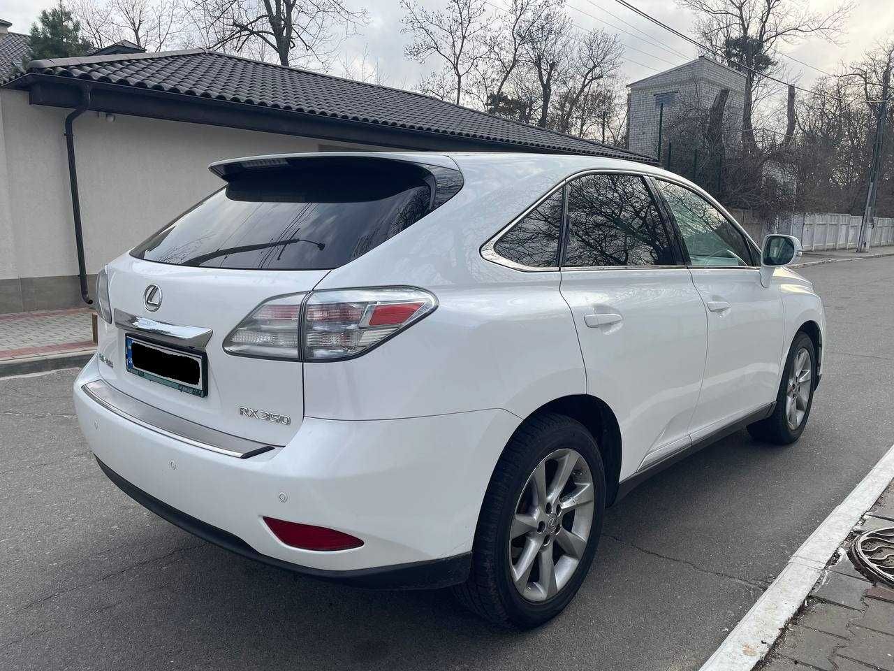 Lexus RX350 в хорошем состоянии