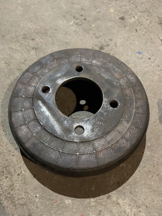 Тормозний барабан ручніка з флянцем зіл запчастини зіл