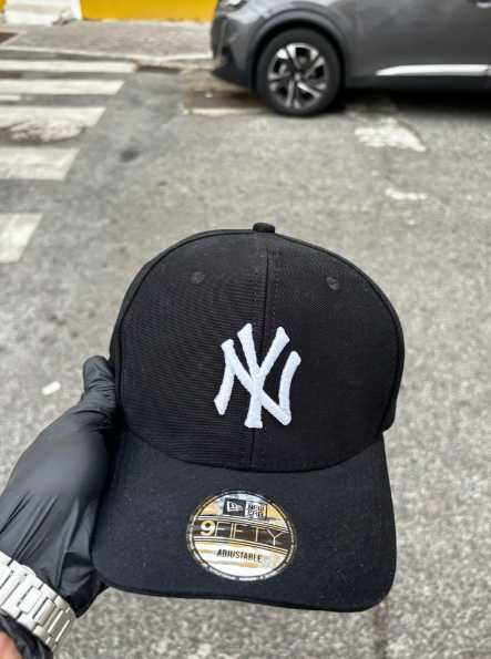 Boné New Era curvo Black ajustável