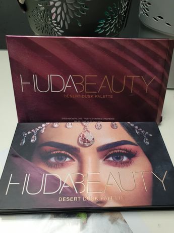 Paletka Huda Beauty
