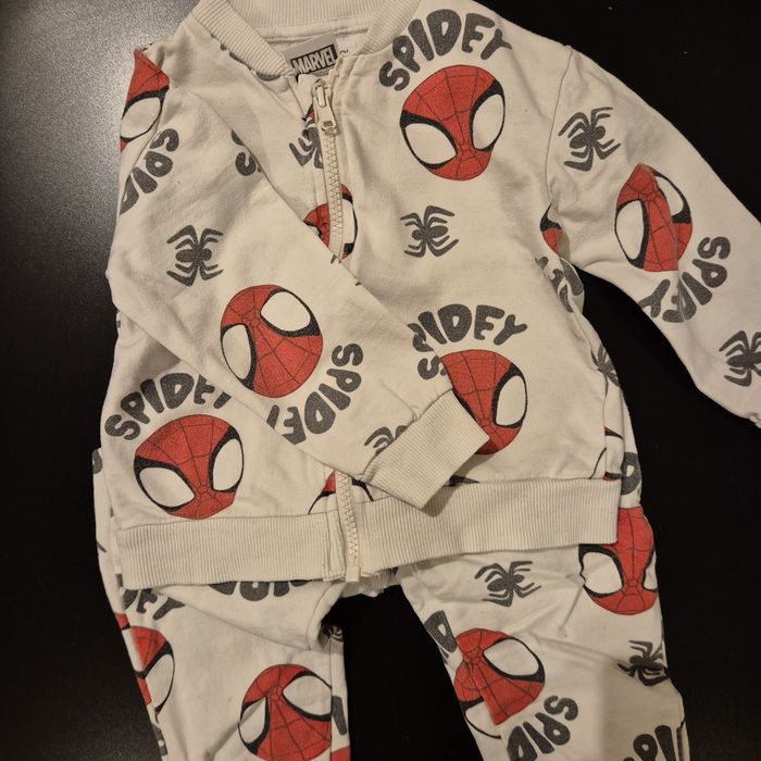 Komplet ubranek dla chlopca