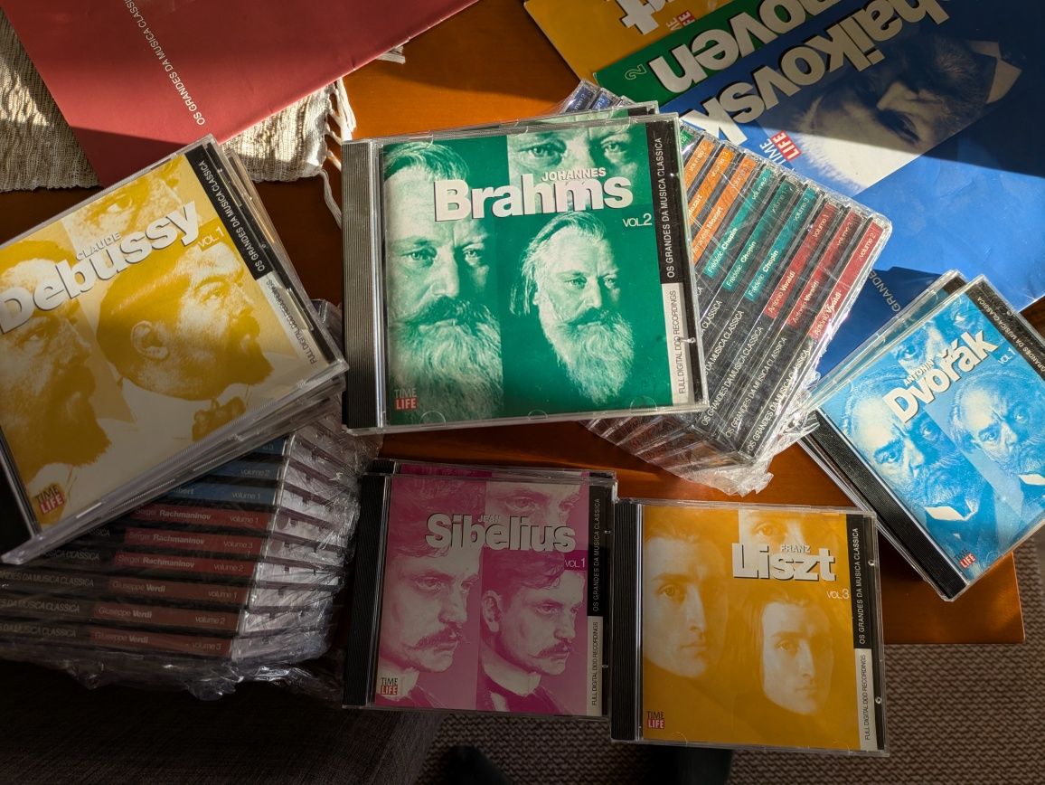 Vendo colecção 45 CDs "Os Grandes da Música Clássica", da Time Life