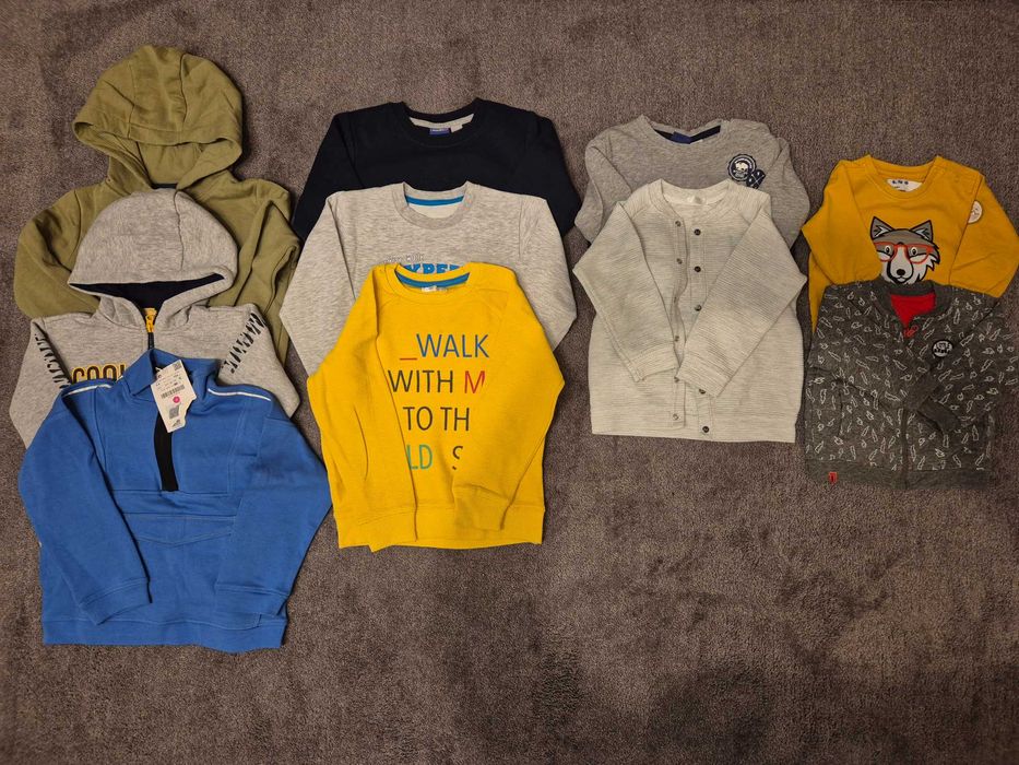 Bluza rozmiar 92 i bluza z kapturem rozmiar 110