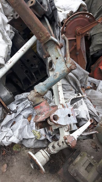 Oś,kolumna c 360,330,325,328,4011,355,Zetor 3011,5011,7211,5211,T-25