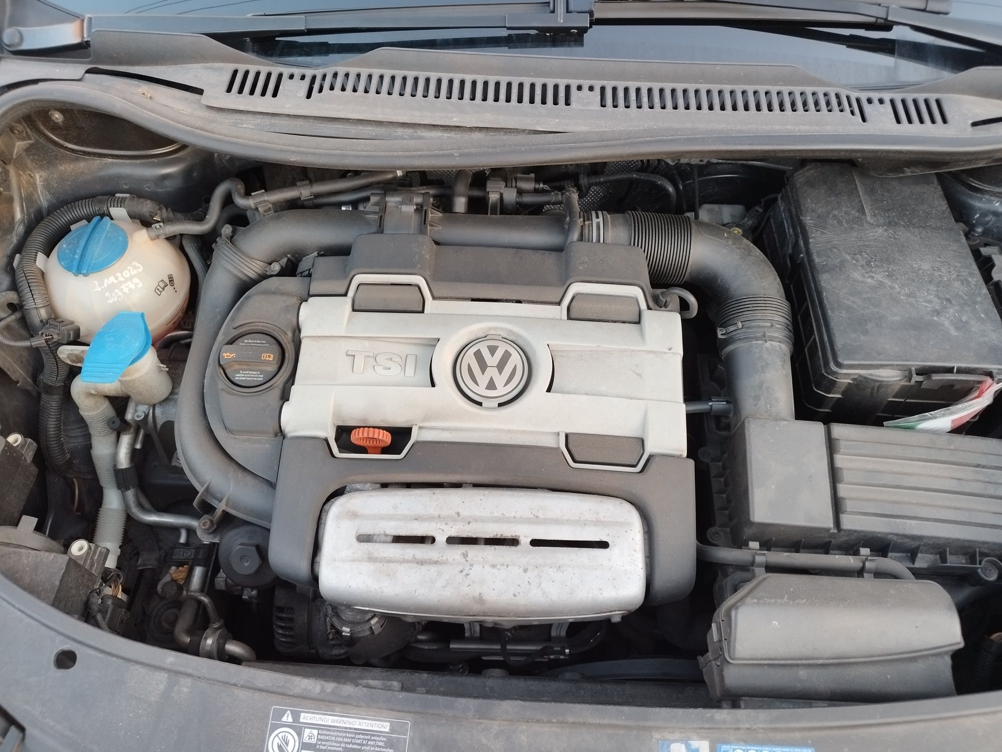 Sprzedam Volkswagen Touran 7-osobowy 1.4 TSI Automat