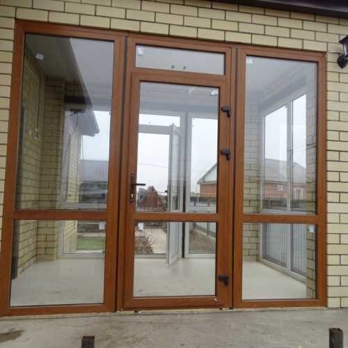 Двері вхідні металопластикові. Недорого.