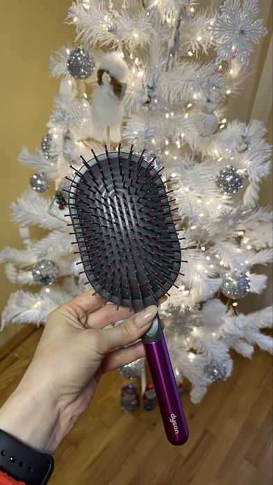 Розчіска та гребінець для волосся