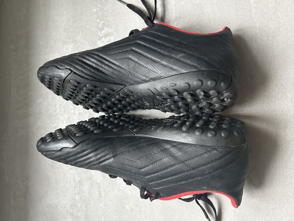 Turfy piłkarskie Adidas