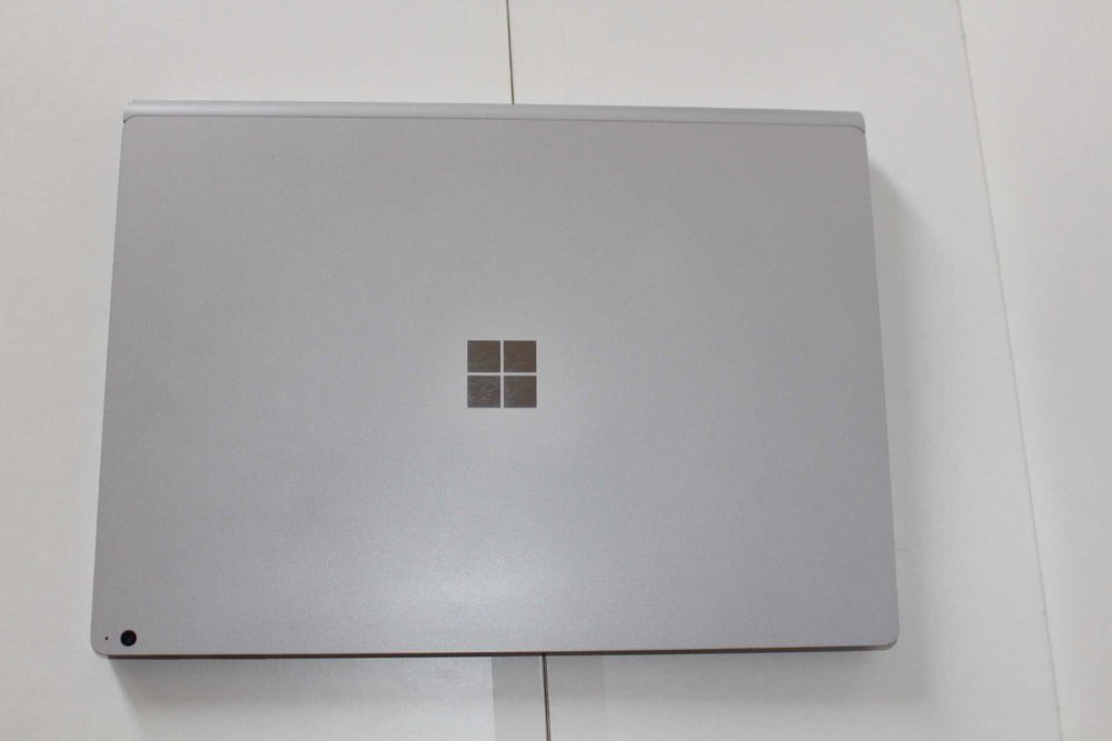 Microsoft Surface Book 3 15" I7 16/256GB/GeForce GTX 1660 Ti 6Gb