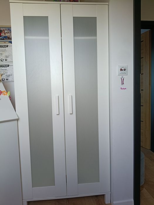 Biała szafa Ikea