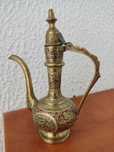 Galheta ou cafeteira em latão