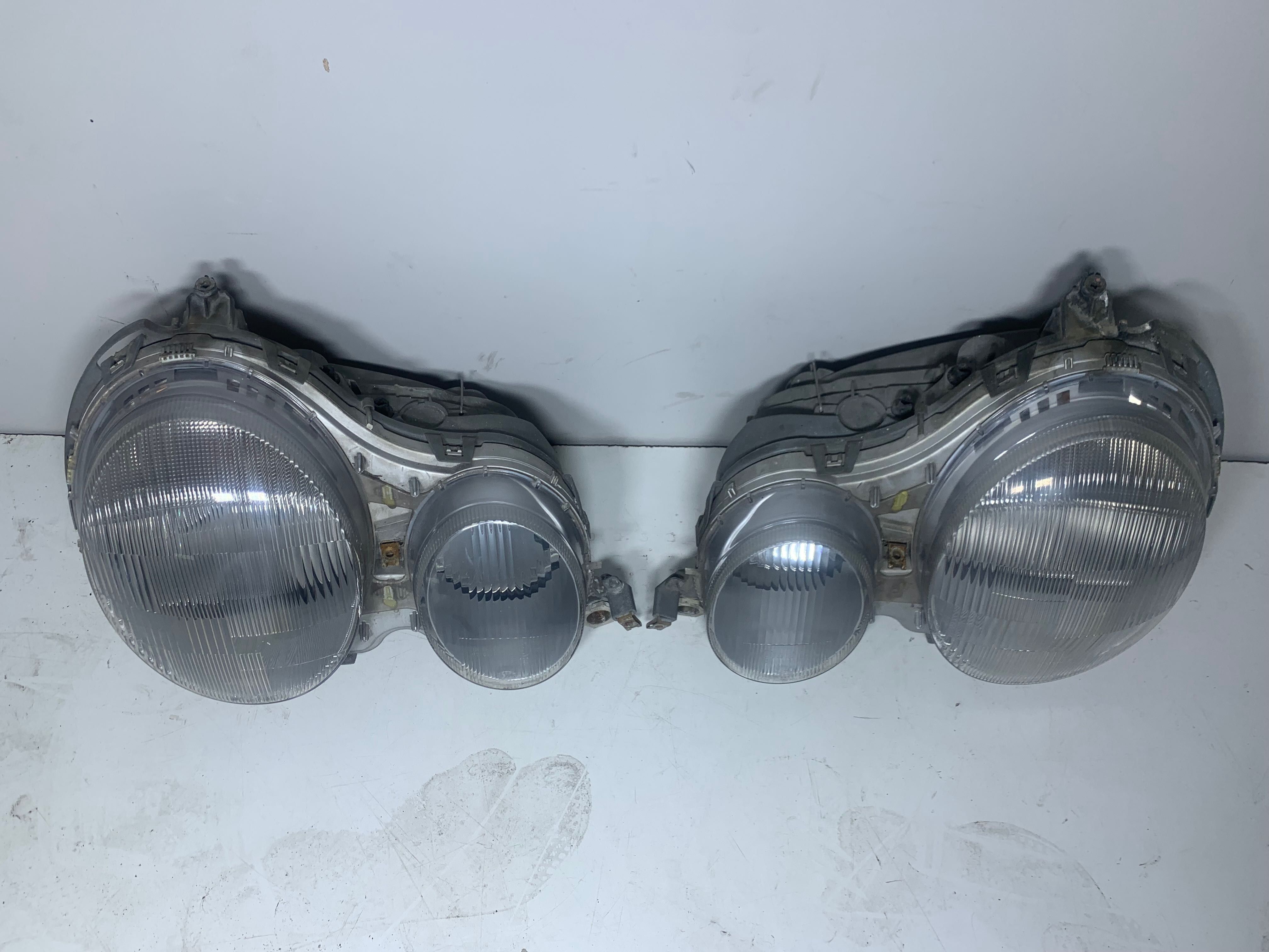 Lampy Przód Przednie Komplet Mercedes E-Klasa W 210 przed liftem OR EU