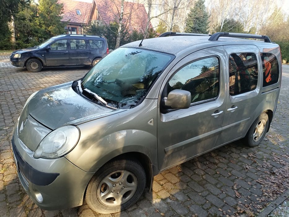 Рено Кенго 2011 р.