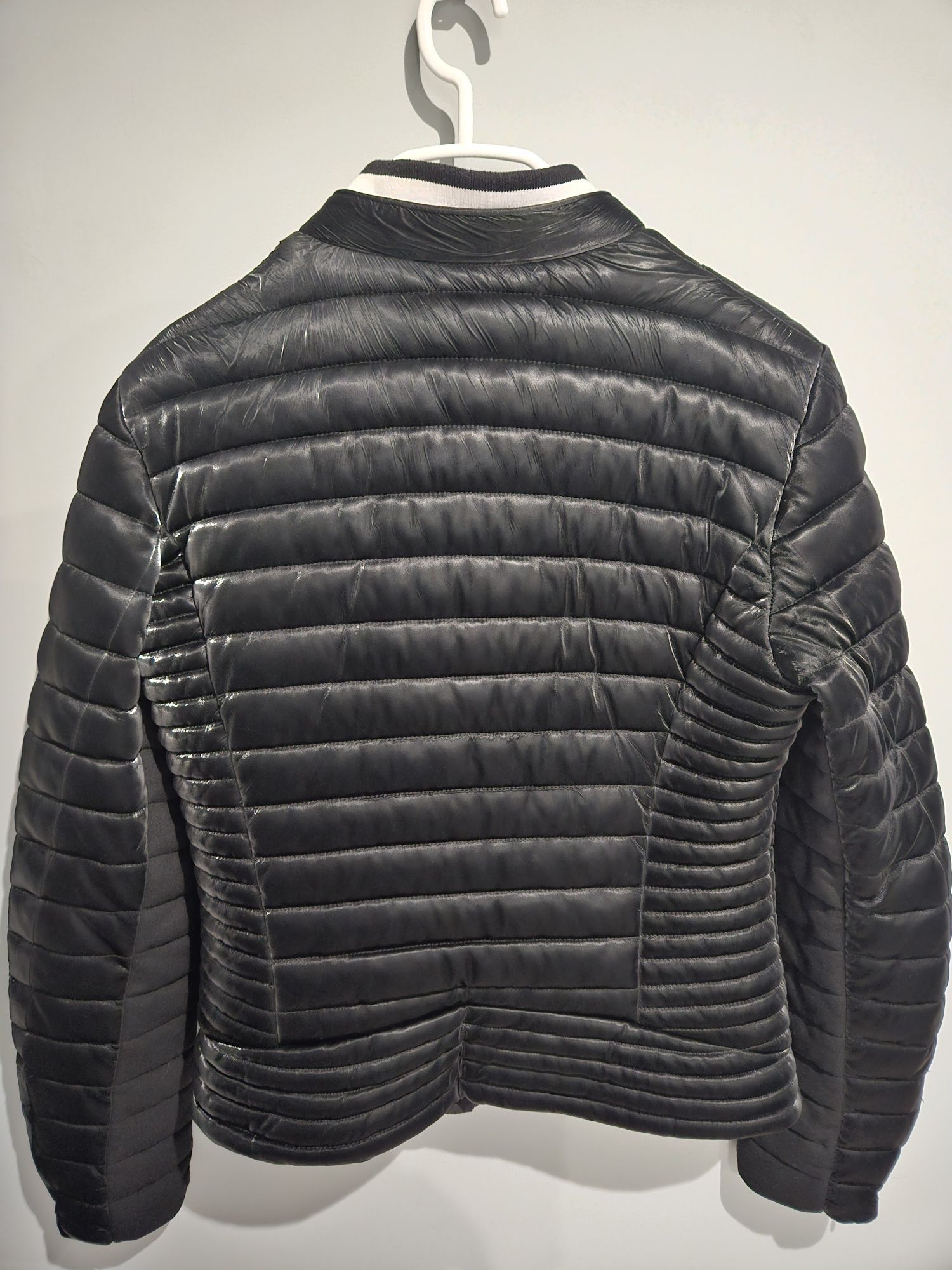 Kurtka damska Guess rozmiar M