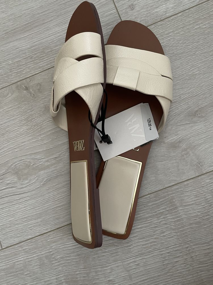 Zara шльопанці, нові, 38 розмір