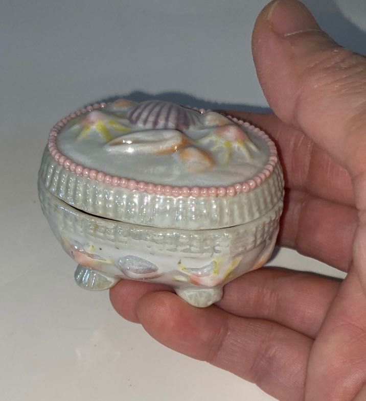 Caixinha porcelana antiga