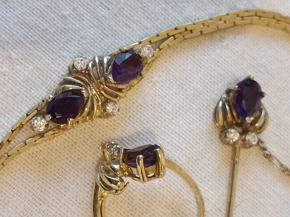 Серебро,аметисты,позолота.Браслет, кольцо,булавка. Нежные и красивые