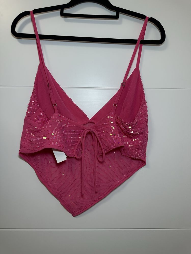 Top com lantejolas Bershka