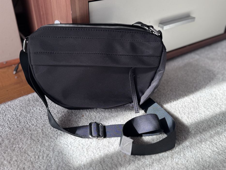 Torebka damska crossbody Sinsay czarna