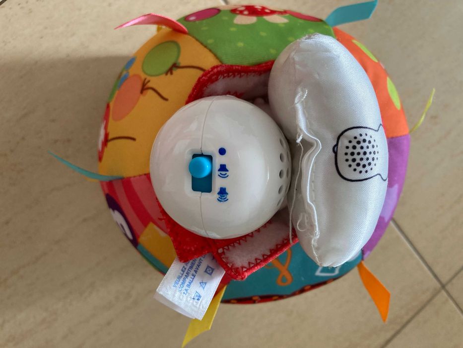 Bola interactiva VTech em tecido p/bébé