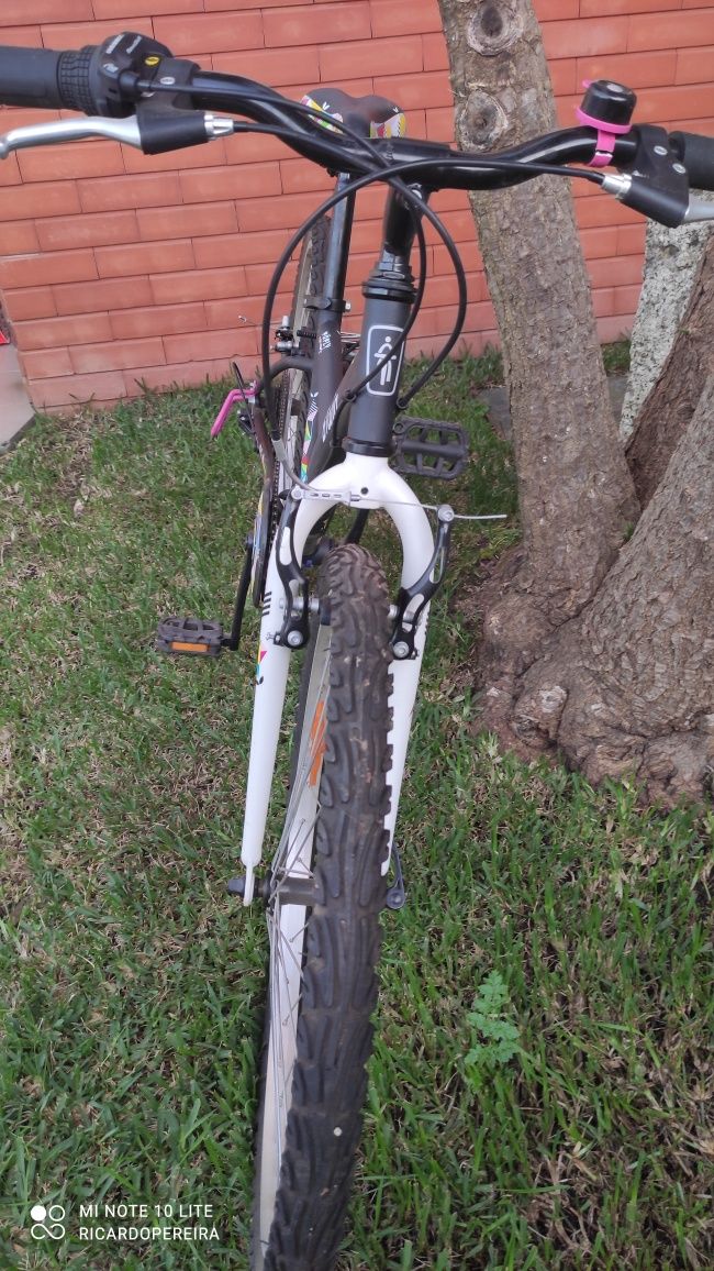 Vendo bicicleta usada apenas duas vezes