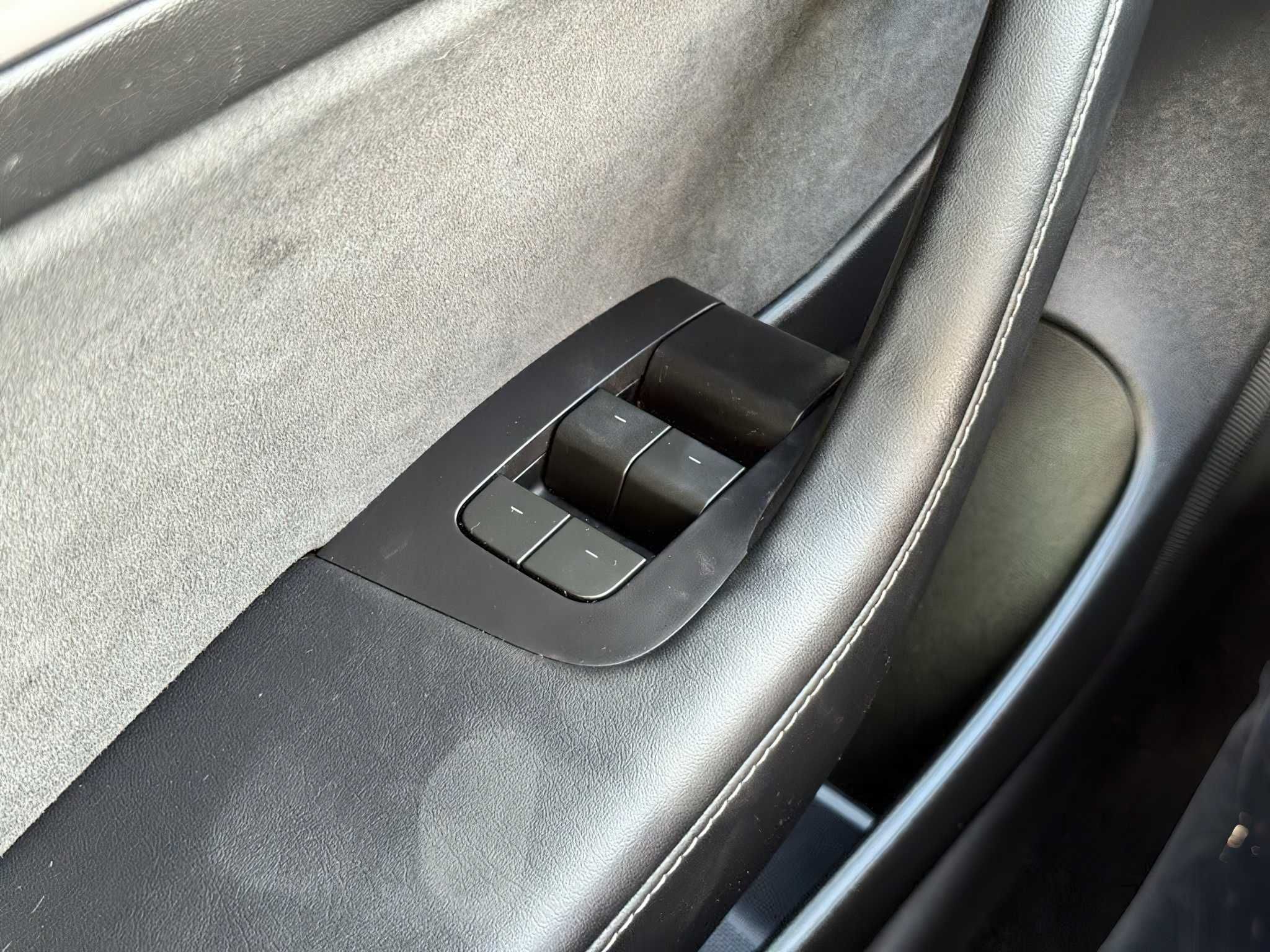 Tesla  Model 3 Long Range 2023