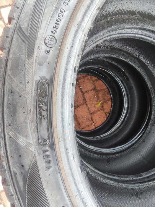 Opony zimowe Falken 235/45R18