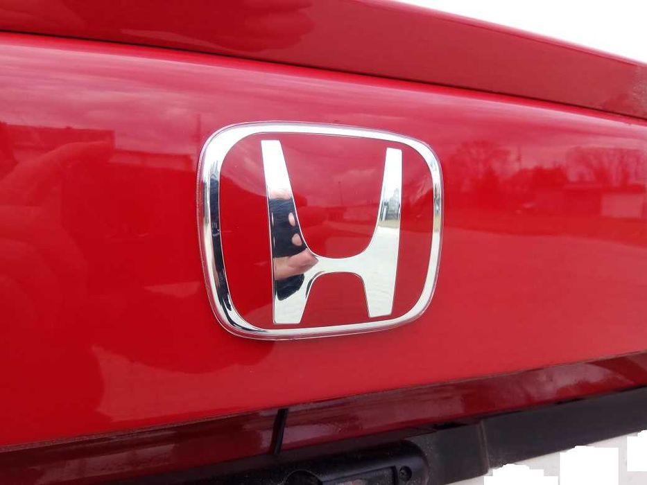 Czerwony emblemat znaczek logo H Honda CRV Accord VII VIII przód tył