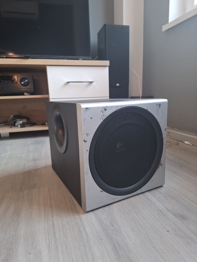 Subofer Logitech