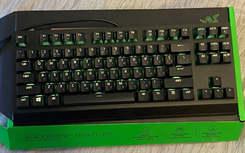 Razer BlackWidow V3 TKL Razer Green USB RU