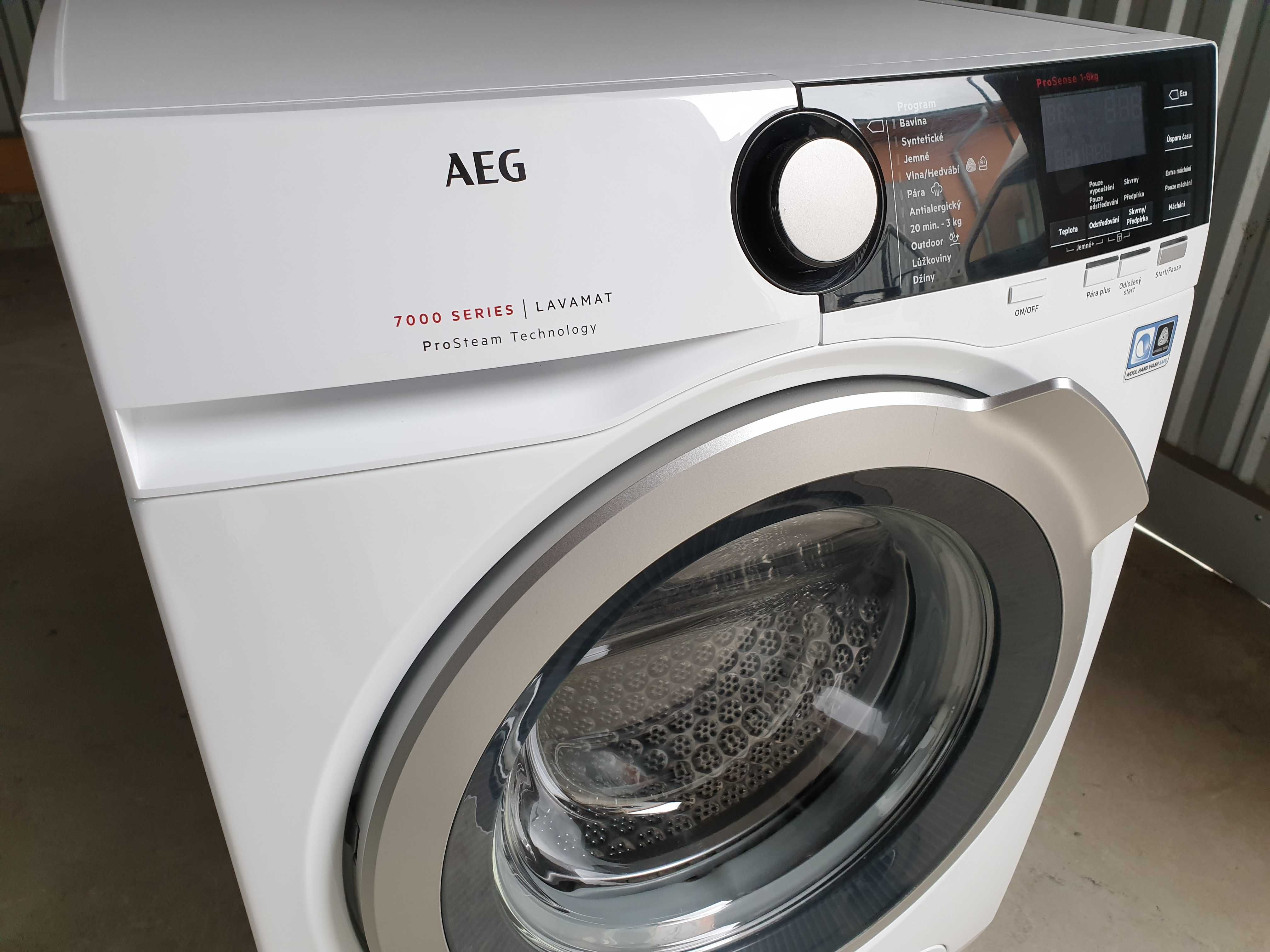 Пральна/стиральная/машина AEG lavamat 7000 Series ProSense 8 KG