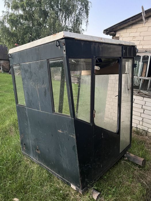 Кабіна з бурякового комбайну