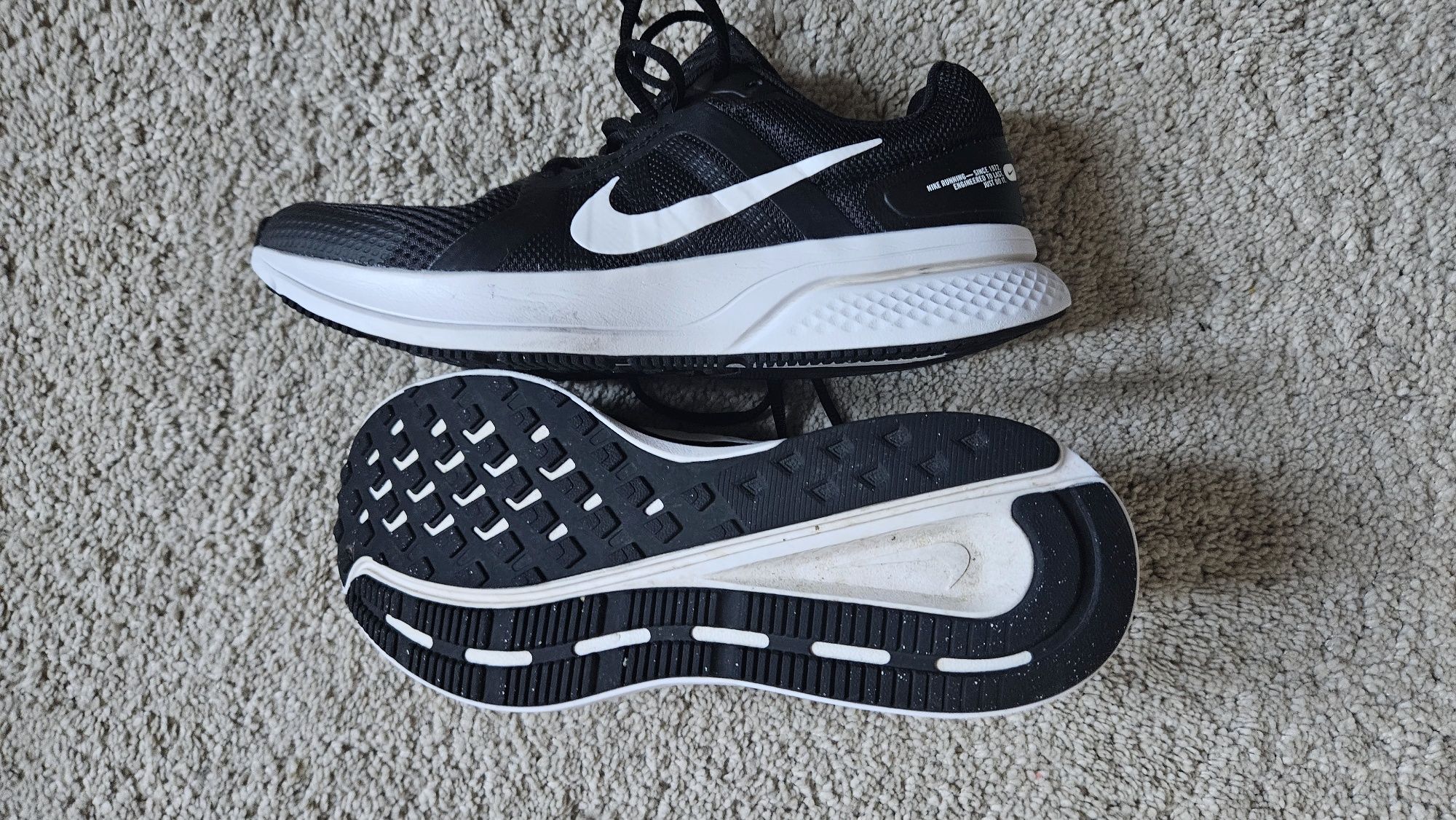 Sapatilhas running NIKE