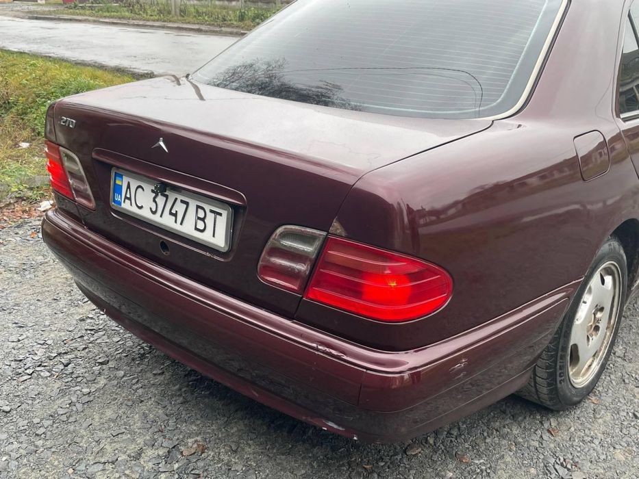 Mercedes benz W210 E270 CDI автомат 2.7 дизель