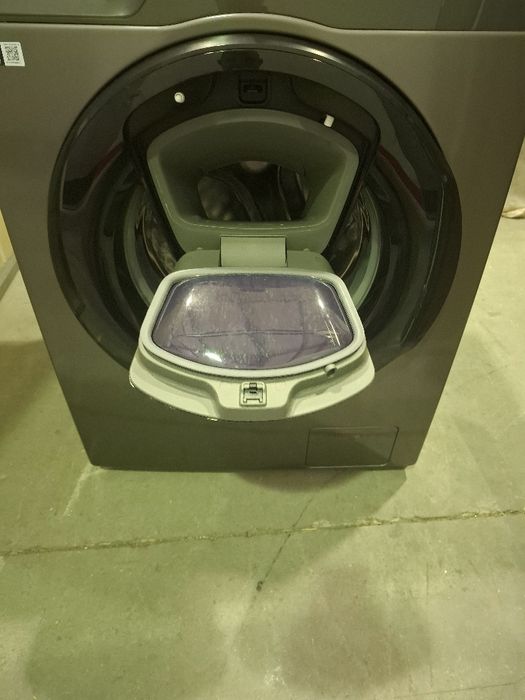 Máquina de lavar roupa nova 350€ com factura e garantia