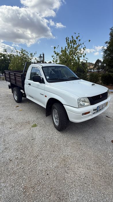 Comercial Mitsubishi L 200