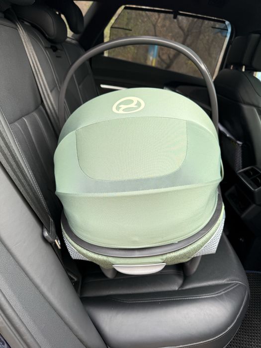Автокрісло Cybex Cloud T i-Size Leaf Green Plus
