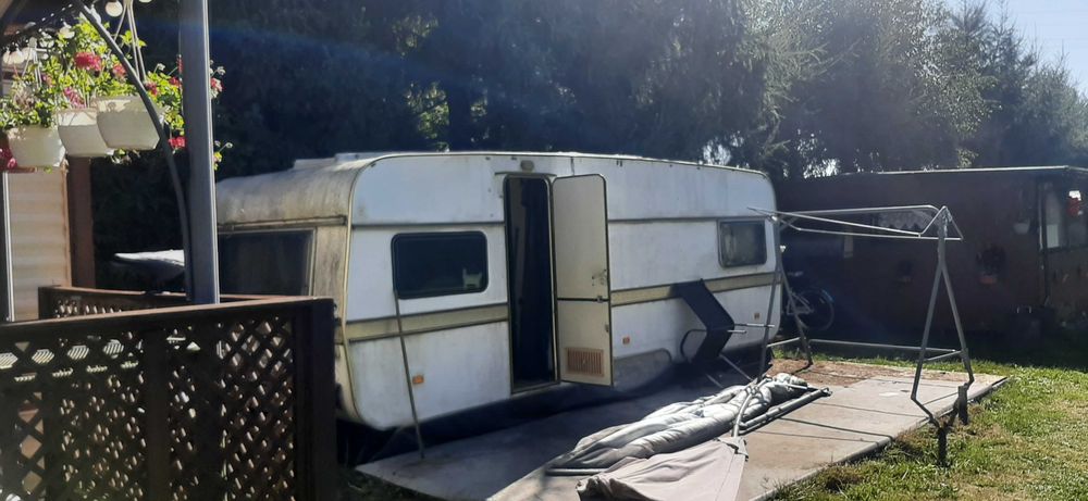 Niewiesze kamping blisko małej plazy