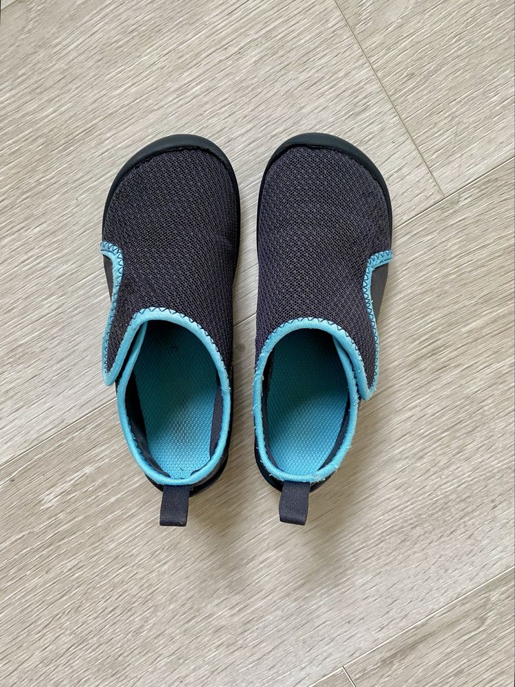 Kapcie do przedszkola Decathlon kapcie na rzep dla przedszkolaka 29