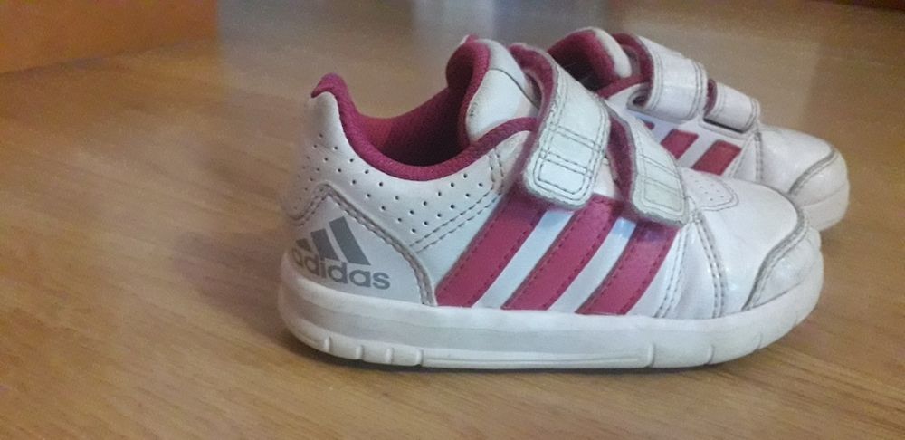 Tenis adidas menina