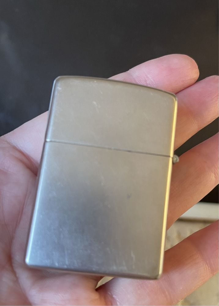 Продам ZIPPO ЗАЖИГАЛКА со змейкой