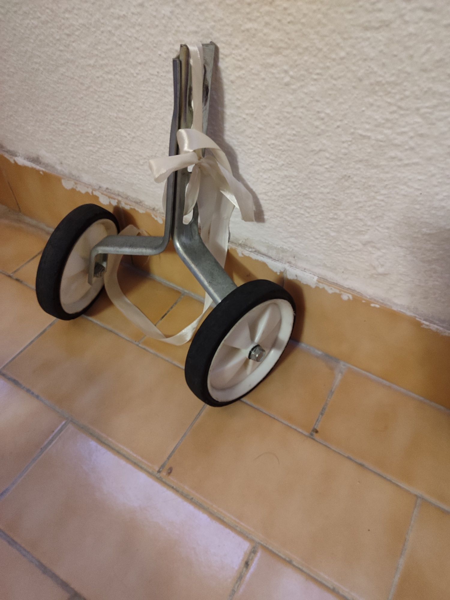 Rodinhas para  bicicleta  de criança
