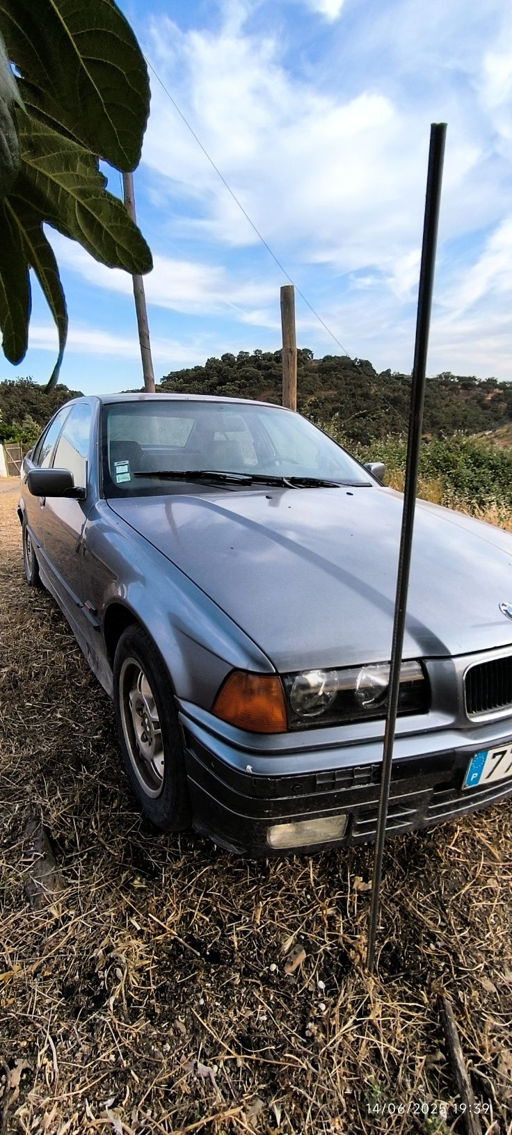 BMW 318 TDS - 2500€