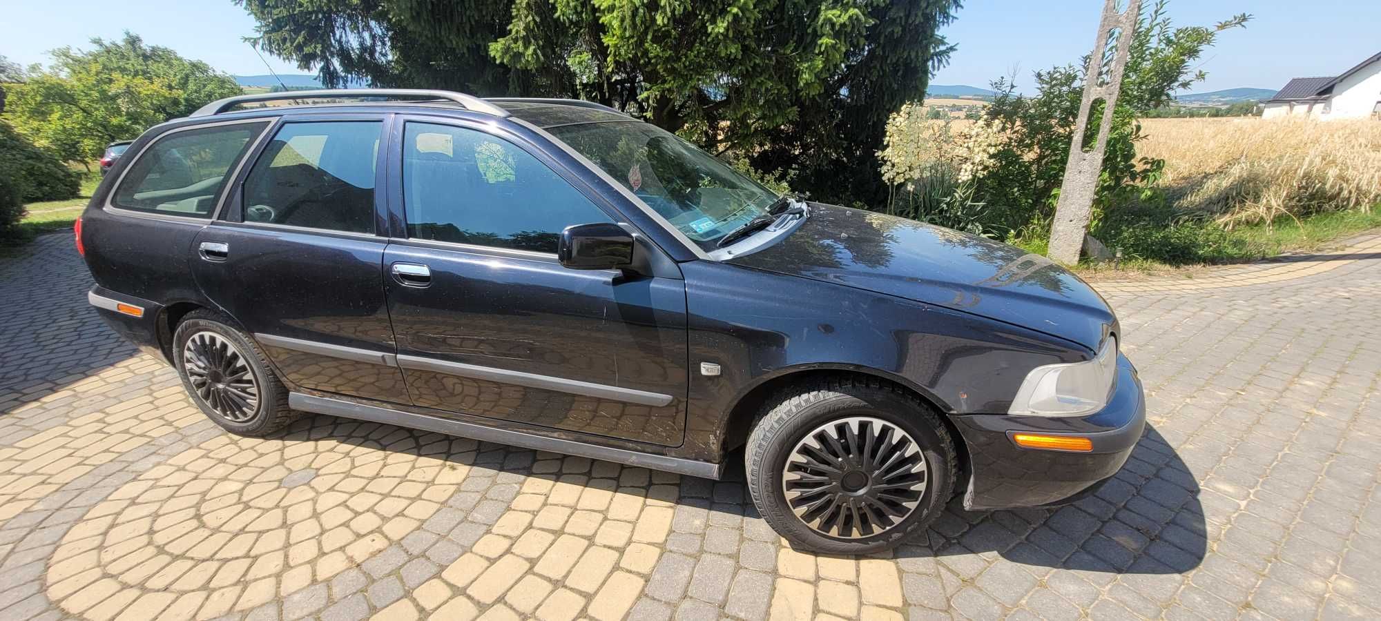 Volvo V40 1.8 2001 r.