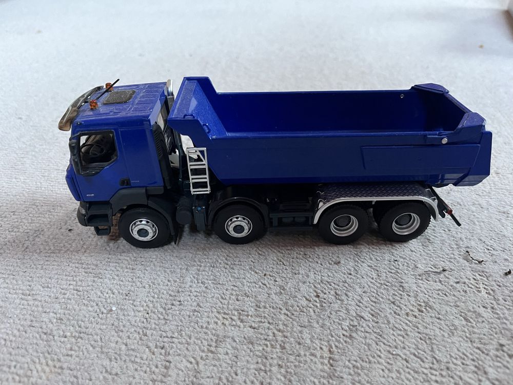 Model Renault Kerax 1:43